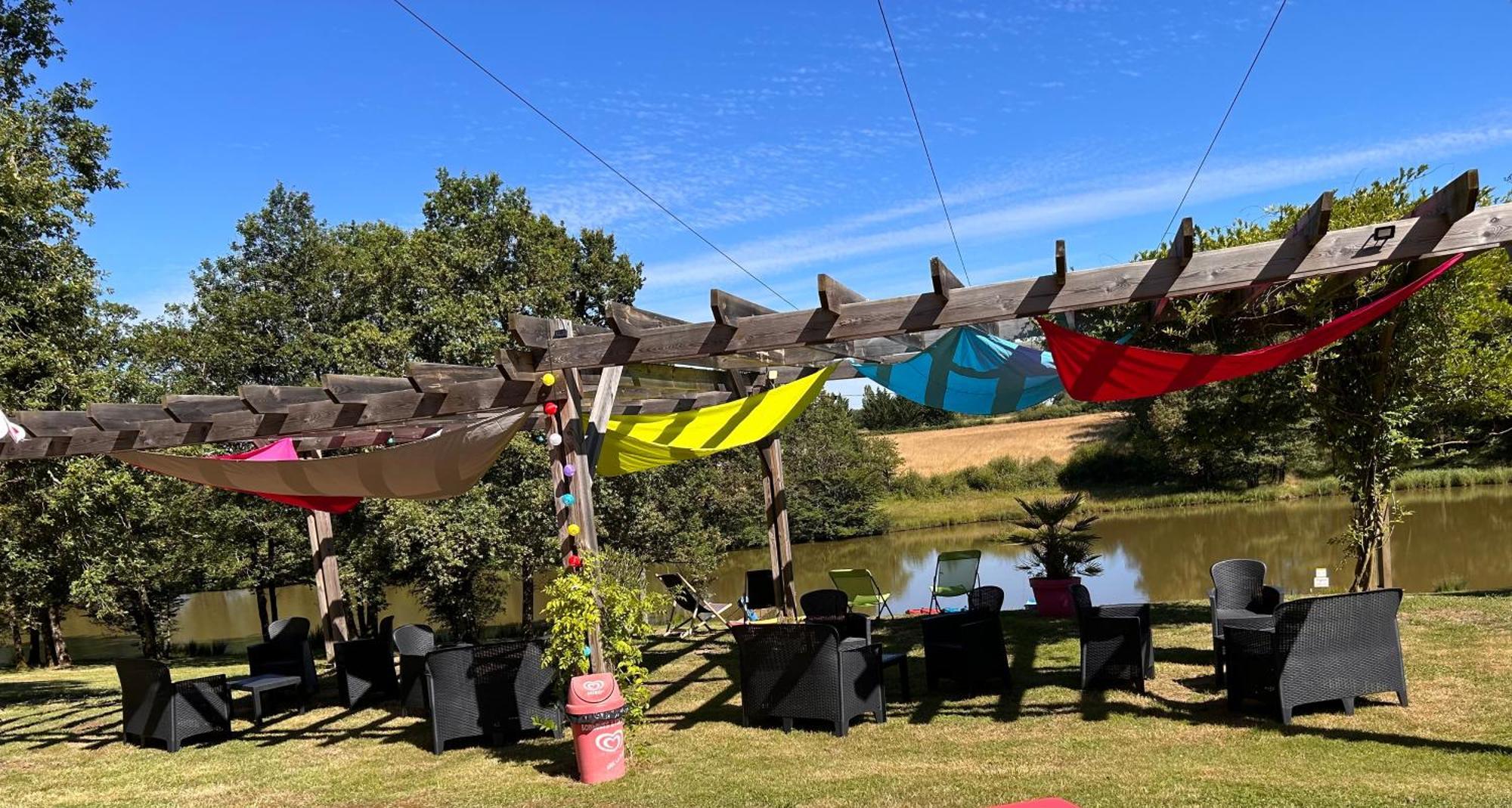 Camping Les Petites Minaudieres Coussay-les-Bois Экстерьер фото