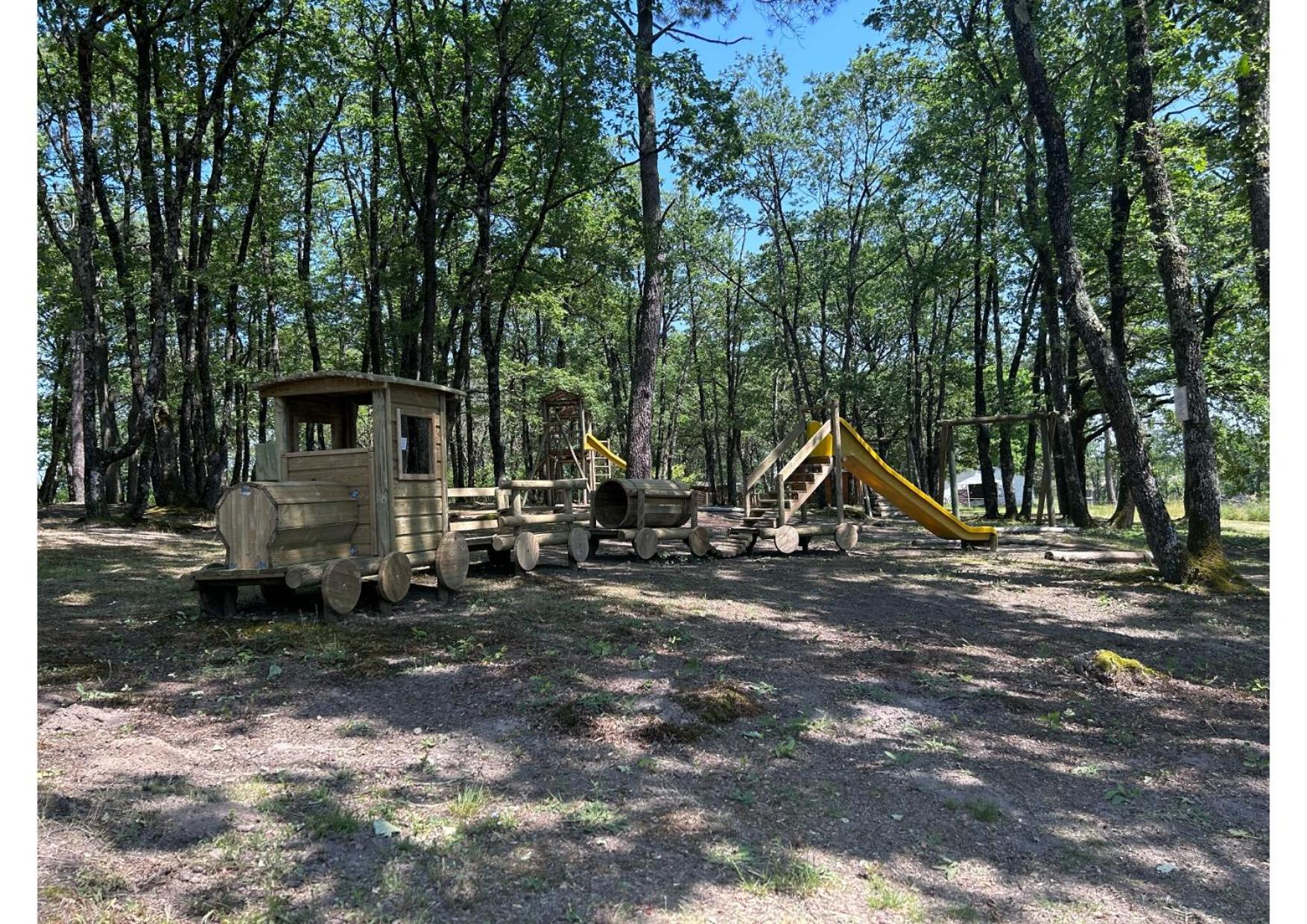 Camping Les Petites Minaudieres Coussay-les-Bois Экстерьер фото